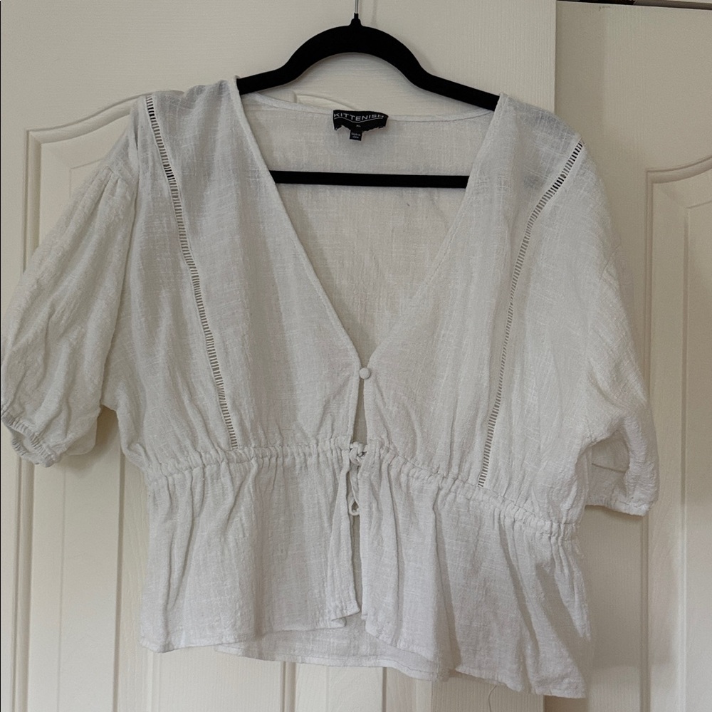 Kittenish White V-Neck Peasant Blouse with Tie Front